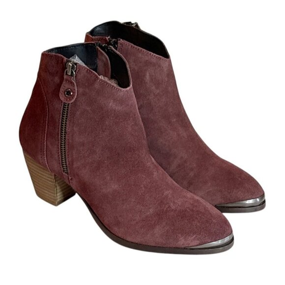 Diba Women's Sequoia Suede Bootie Burgundy Stacked Heel Toe Accent Size 9 NWOB - Picture 2 of 8
